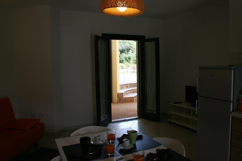 R&Z Getaway Apartment Santa Maria Coghinas ห้อง รูปภาพ