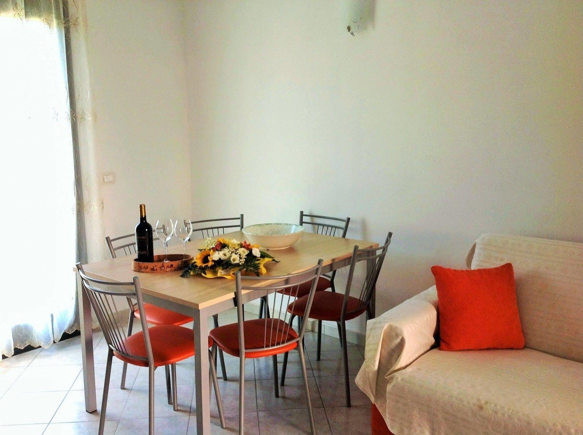 R&Z Getaway Apartment Santa Maria Coghinas ภายนอก รูปภาพ