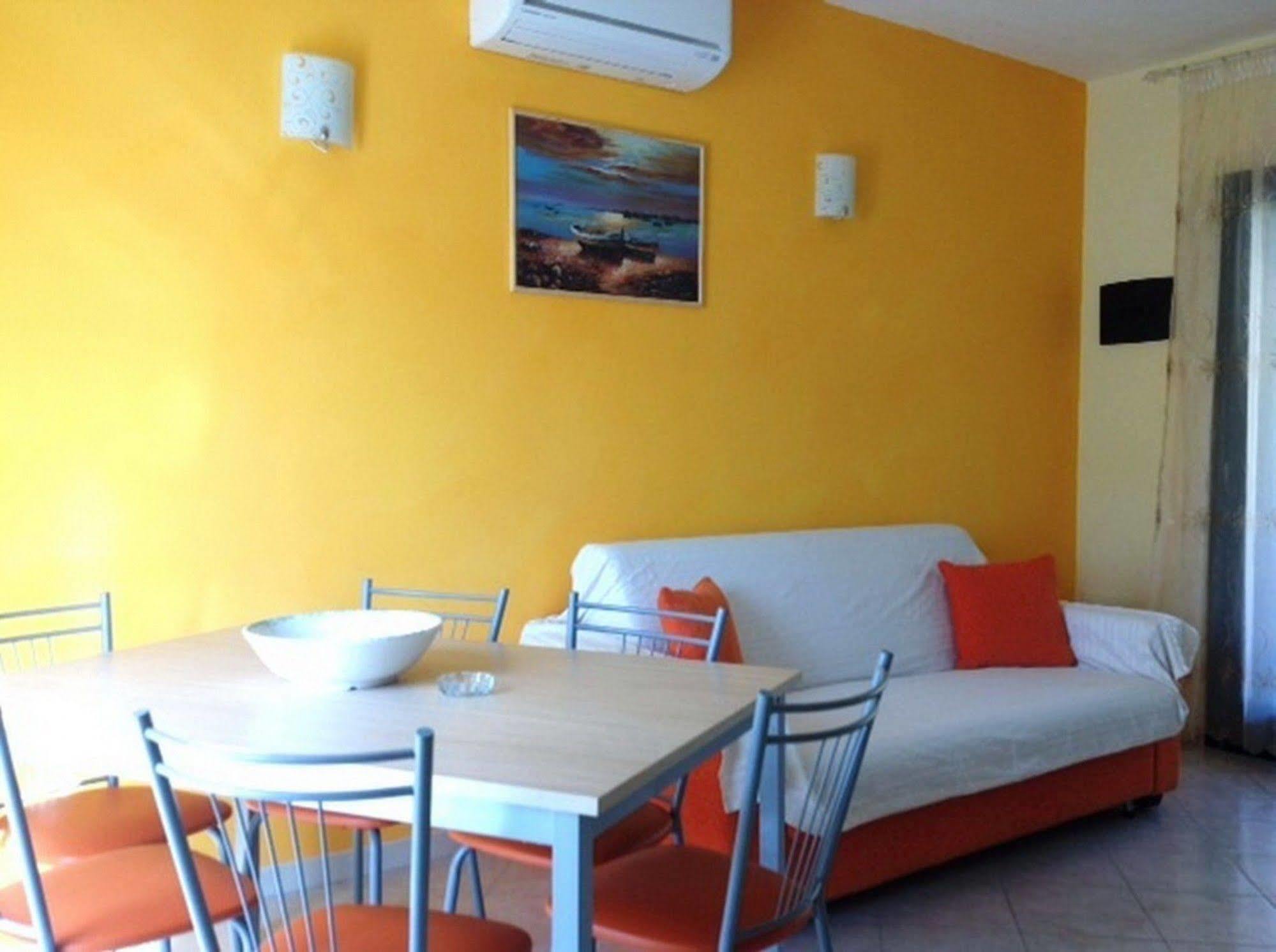 R&Z Getaway Apartment Santa Maria Coghinas ภายนอก รูปภาพ